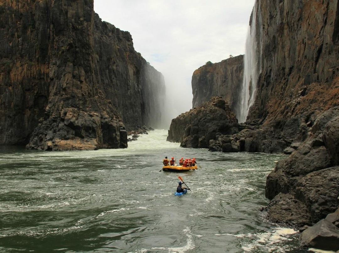 Safpar Rafting Company-李文斯顿必去景点