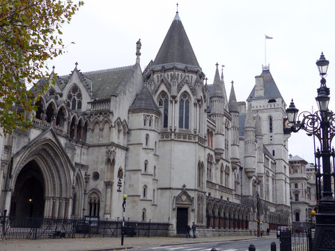 皇家法庭-伦敦必去景点
