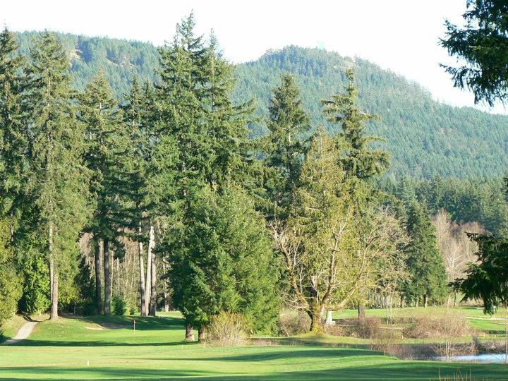 Alberni Golf Club景点图片