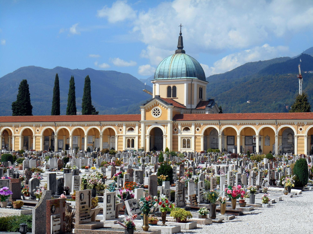 Cimitero Cattolico Urbano景点图片