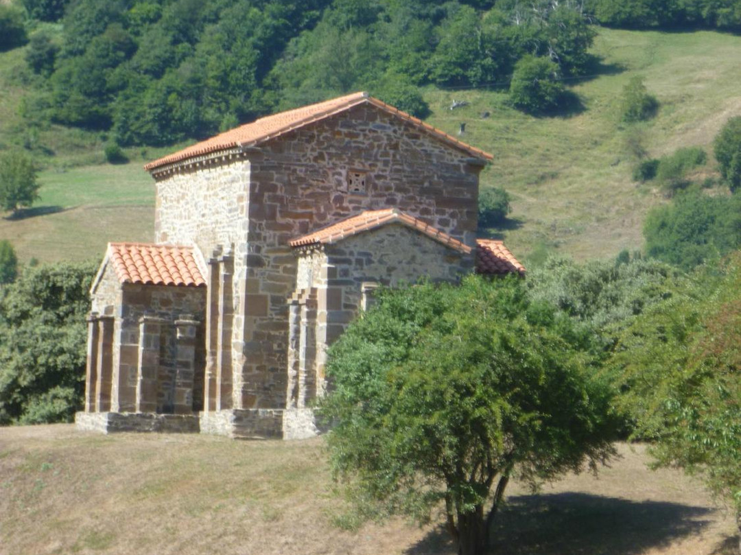 Iglesia de Santa Cristina de Lena景点图片