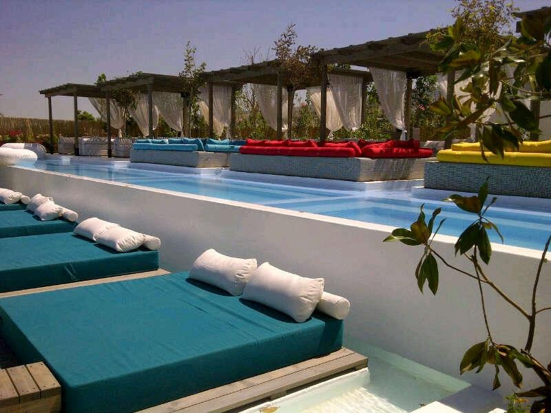 Iris Beach Club Damour-Damour必去景点