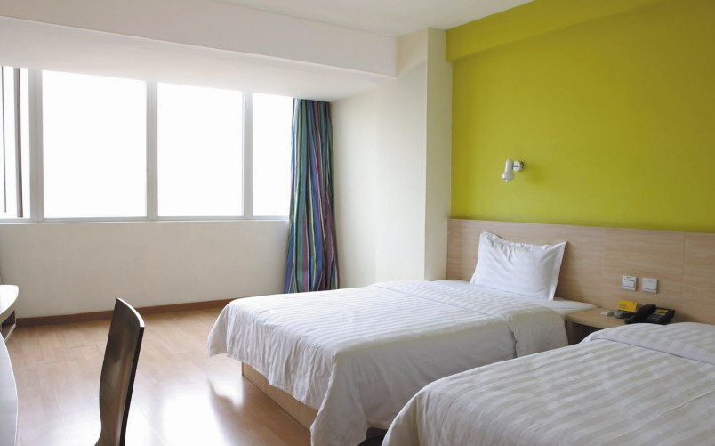 7天揭阳汽车总站环宇店主图