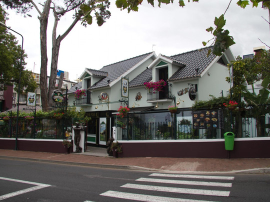 Hole in One-沙尔必去景点