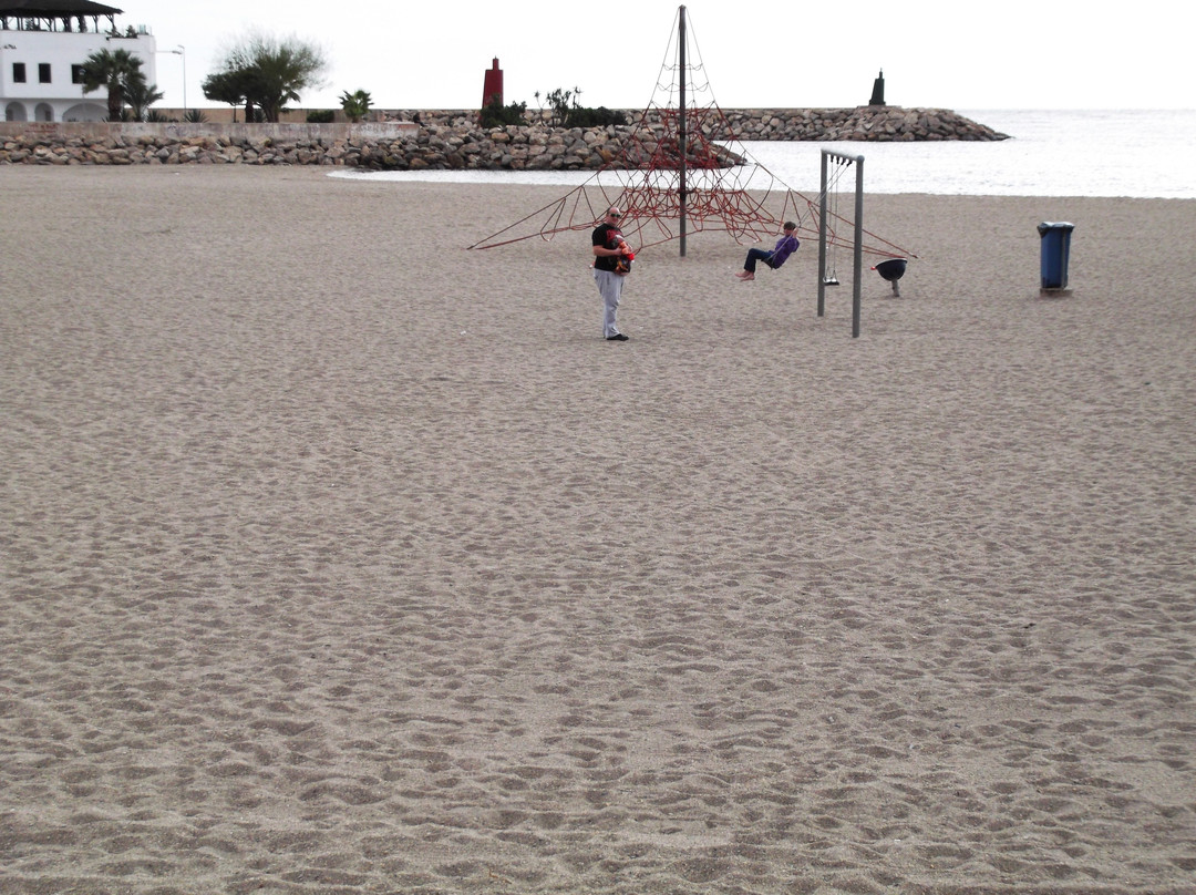 Playa de Aguadulce-阿瓜杜尔塞必去景点