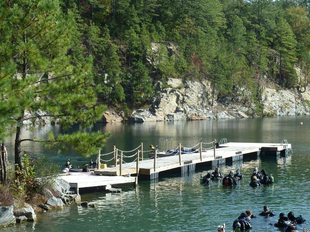 Lake Phoenix SCUBA Park and Family Campgrounds景点图片
