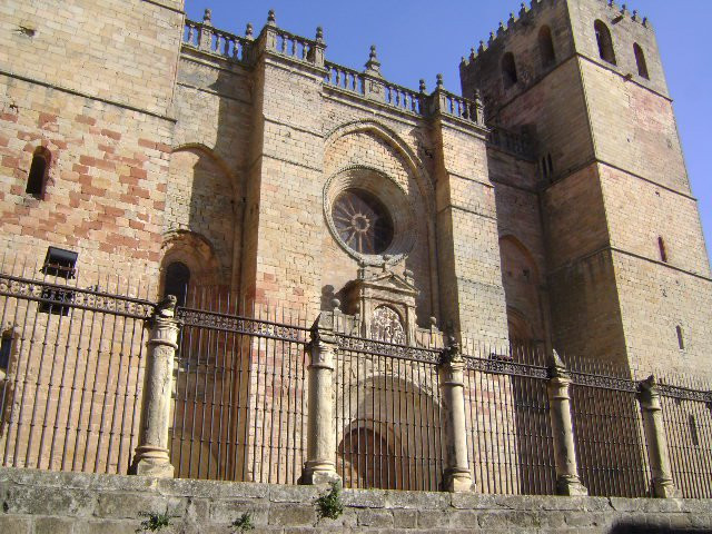 Catedral de Santa Maria de Siguenza景点图片