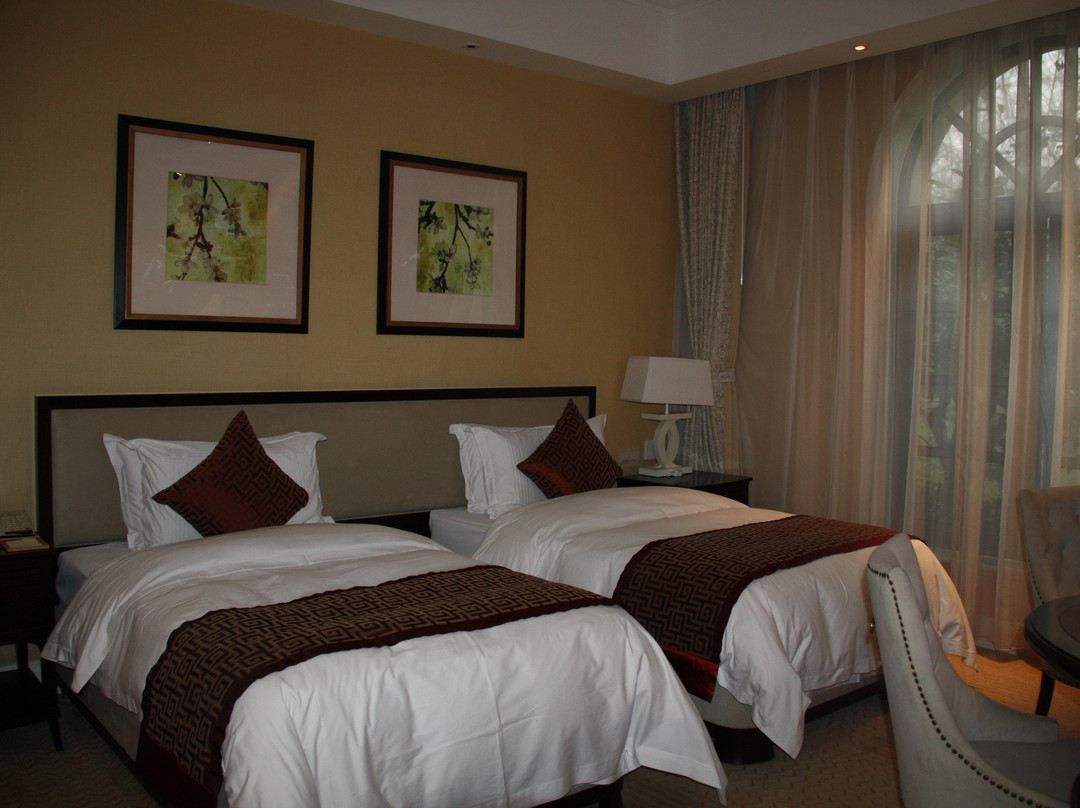 绿城·杭州玫瑰园度假酒店主图