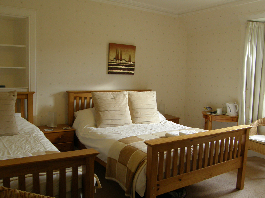 Tir Aluinn Guest House