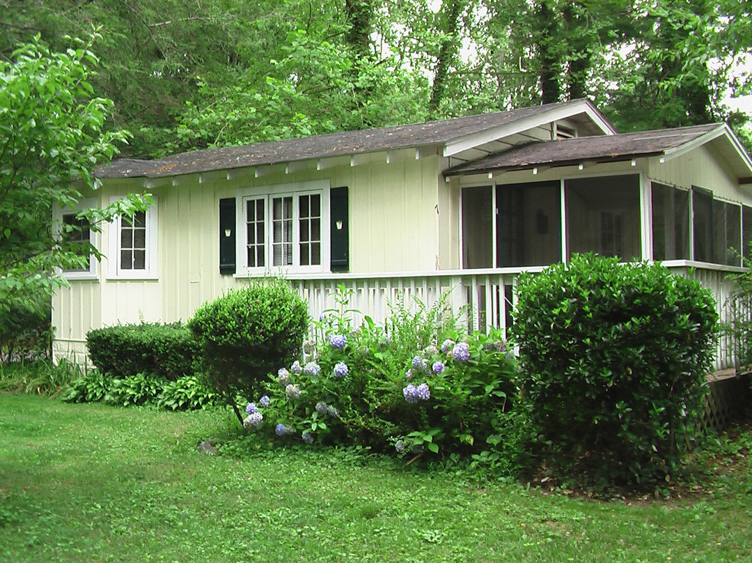 Cottages of Flat Rock
