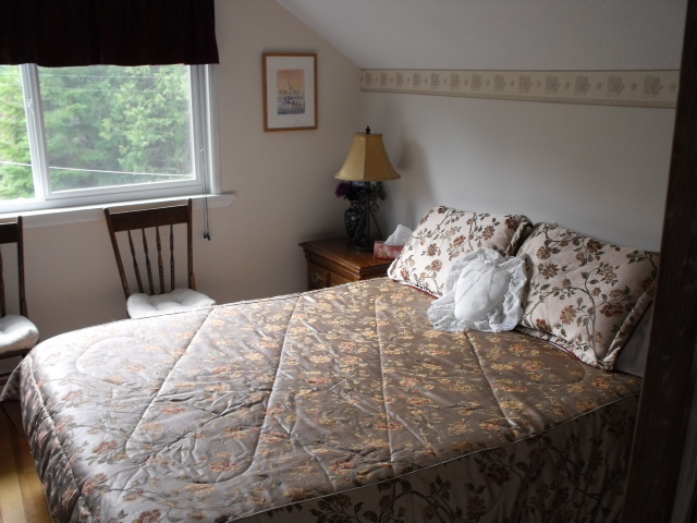 Captain's Table B&B-官方