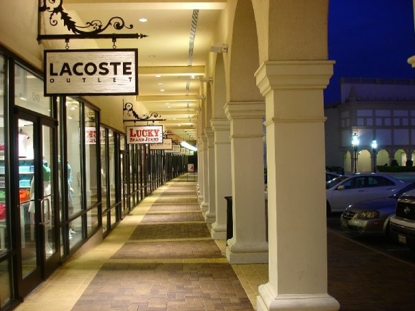 圣马可斯奥特莱斯名品折扣购物中心-圣马科斯必去景点