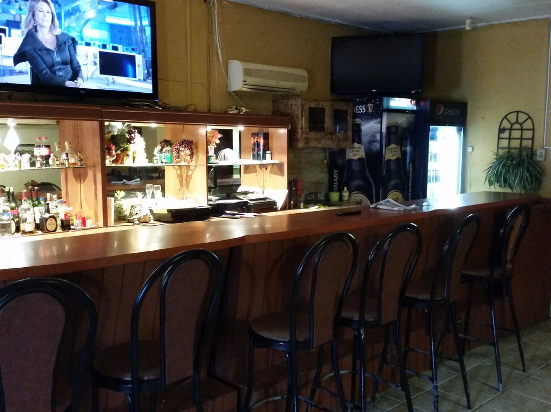 Elizabeth Bar & Restaurant