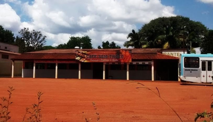 Paranoa餐馆和美食-Lanchonete Cafe Sem Troco