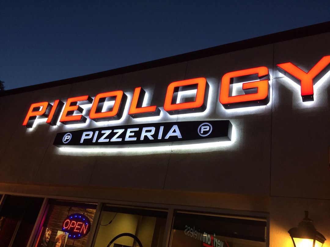 Pieology Pizzeria Puente Hills East