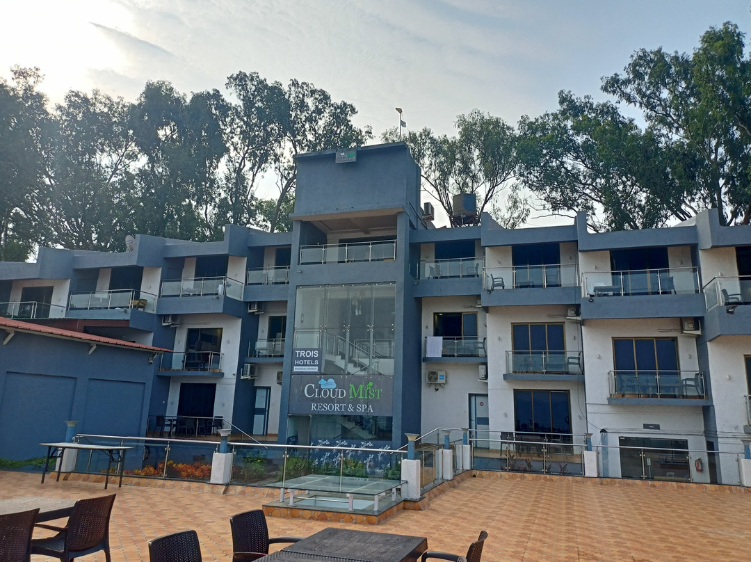 Cloud Mist Resort and Spa主图