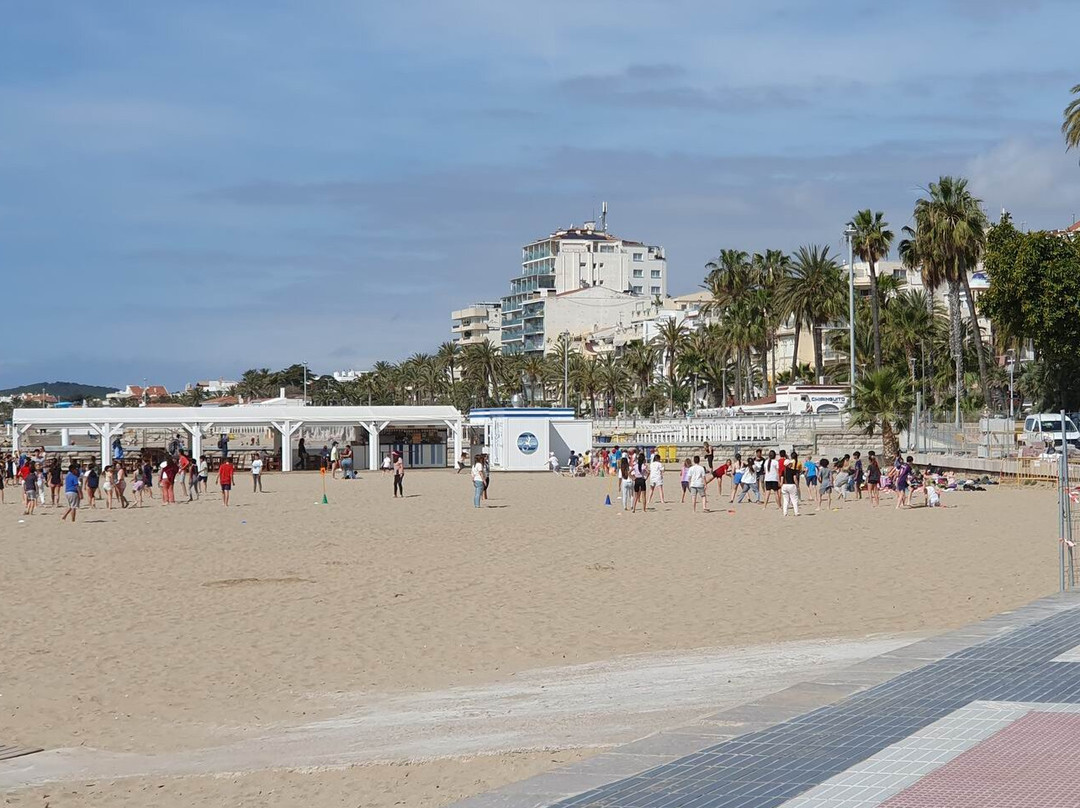 Platja De La Fragata-锡切斯必去景点