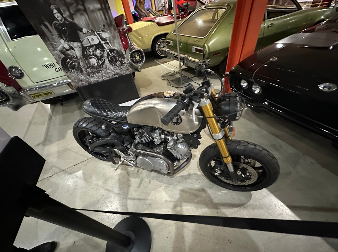 Celebrity Car Museum-布兰森必去景点