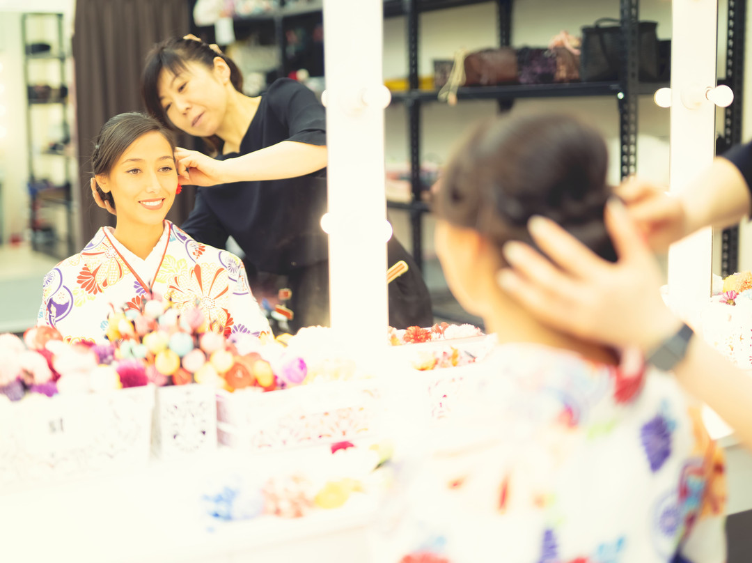 VASARA Kimono Rental KANAZAWA-EKIMAE-金泽市必去景点