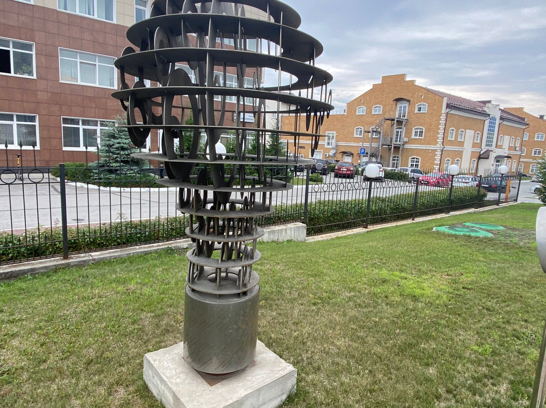 Lampochka  Sculpture-Akademgorodok必去景点