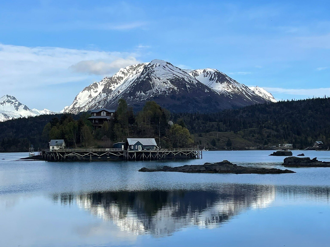Danny J Ferry-Halibut Cove必去景点