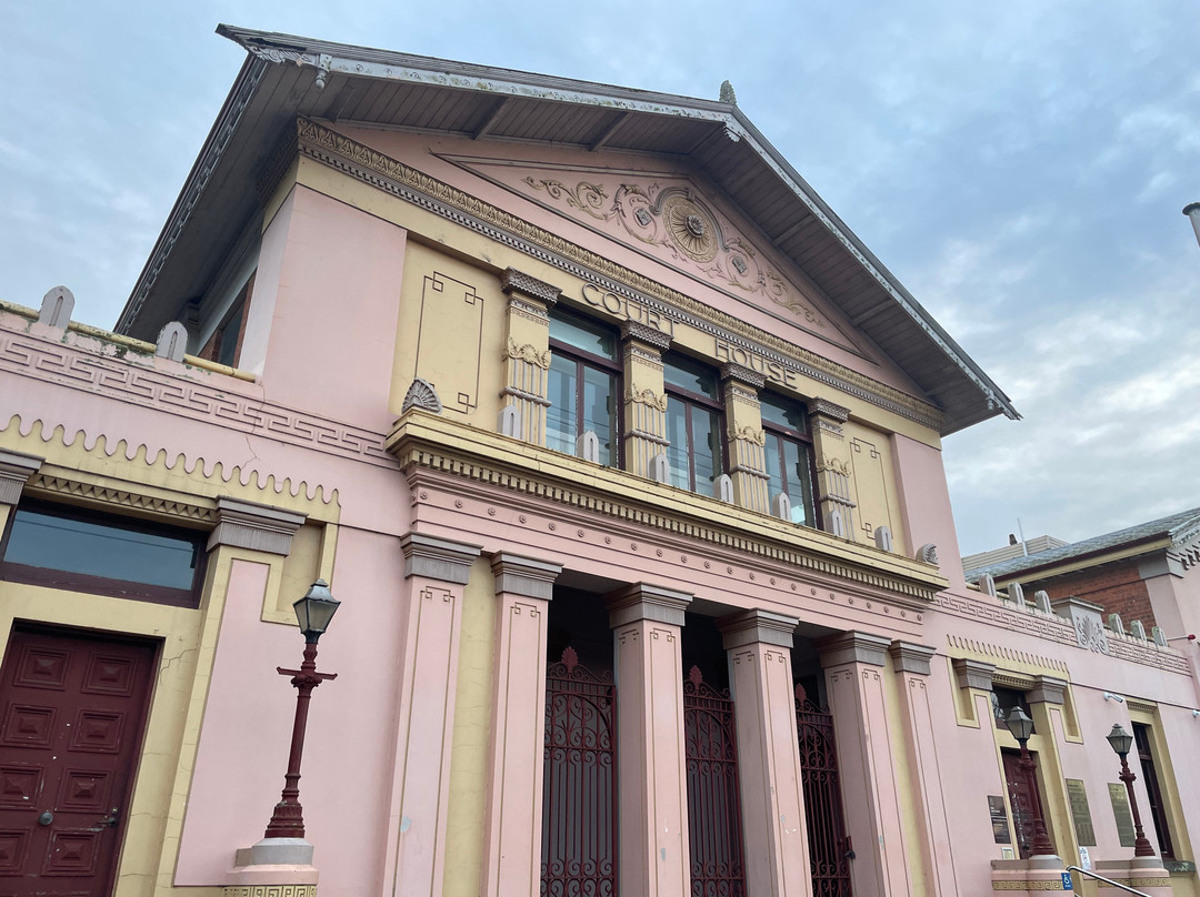 Sale Courthouse-塞尔必去景点