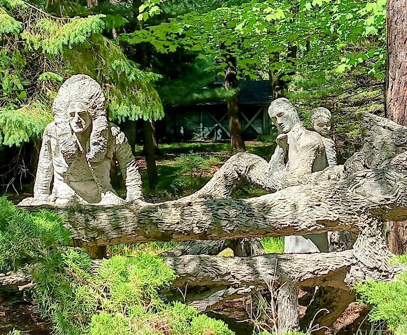 James Tellen Woodland Sculpture Garden景点图片