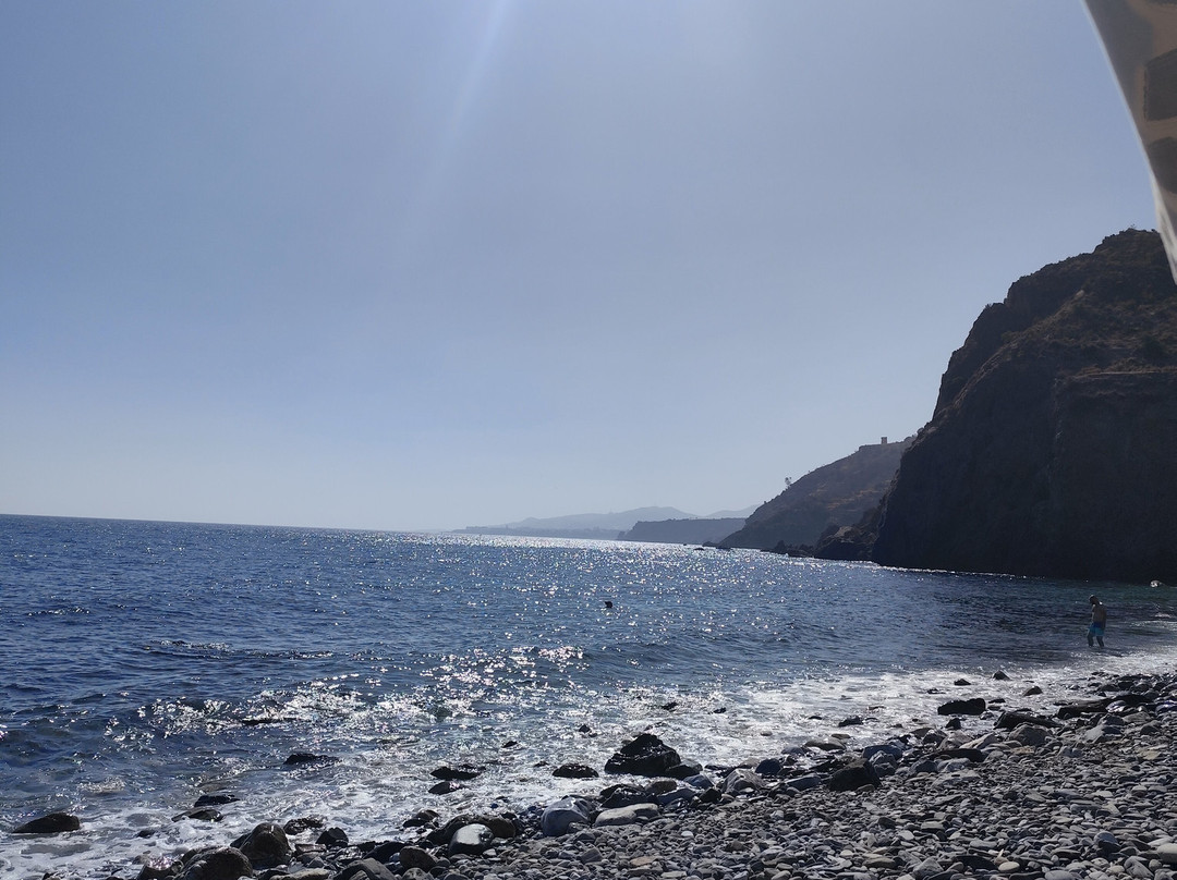 Playa del Molino de Papel-内尔哈必去景点