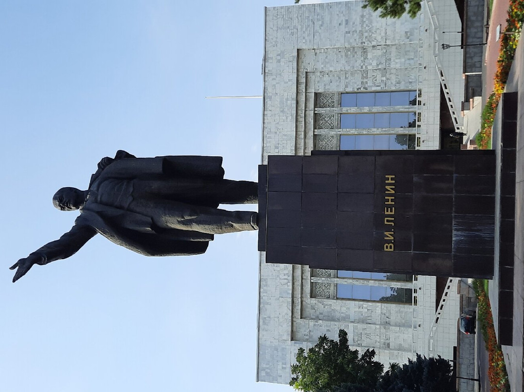 Vladimir Lenin Statue-比斯凯克必去景点