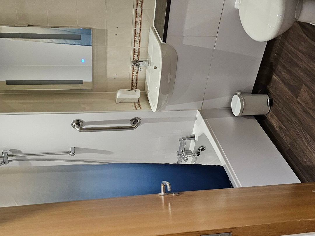 Travelodge Fleet Hotel主图