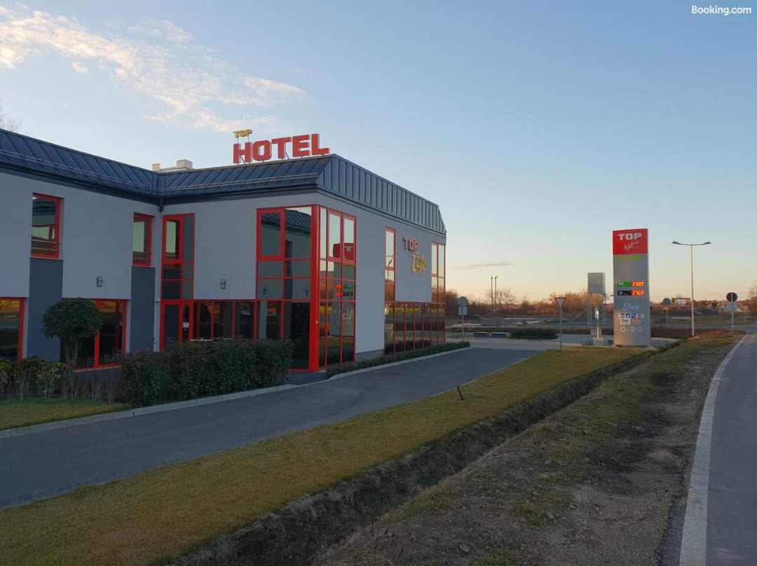 Top Hotel主图