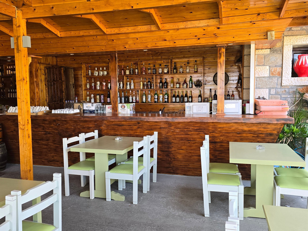 Knossos Greek Taverna