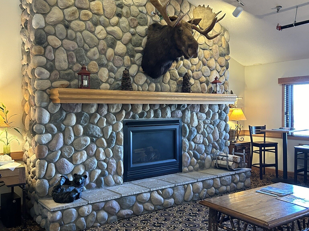 Moose Lake Lodge主图