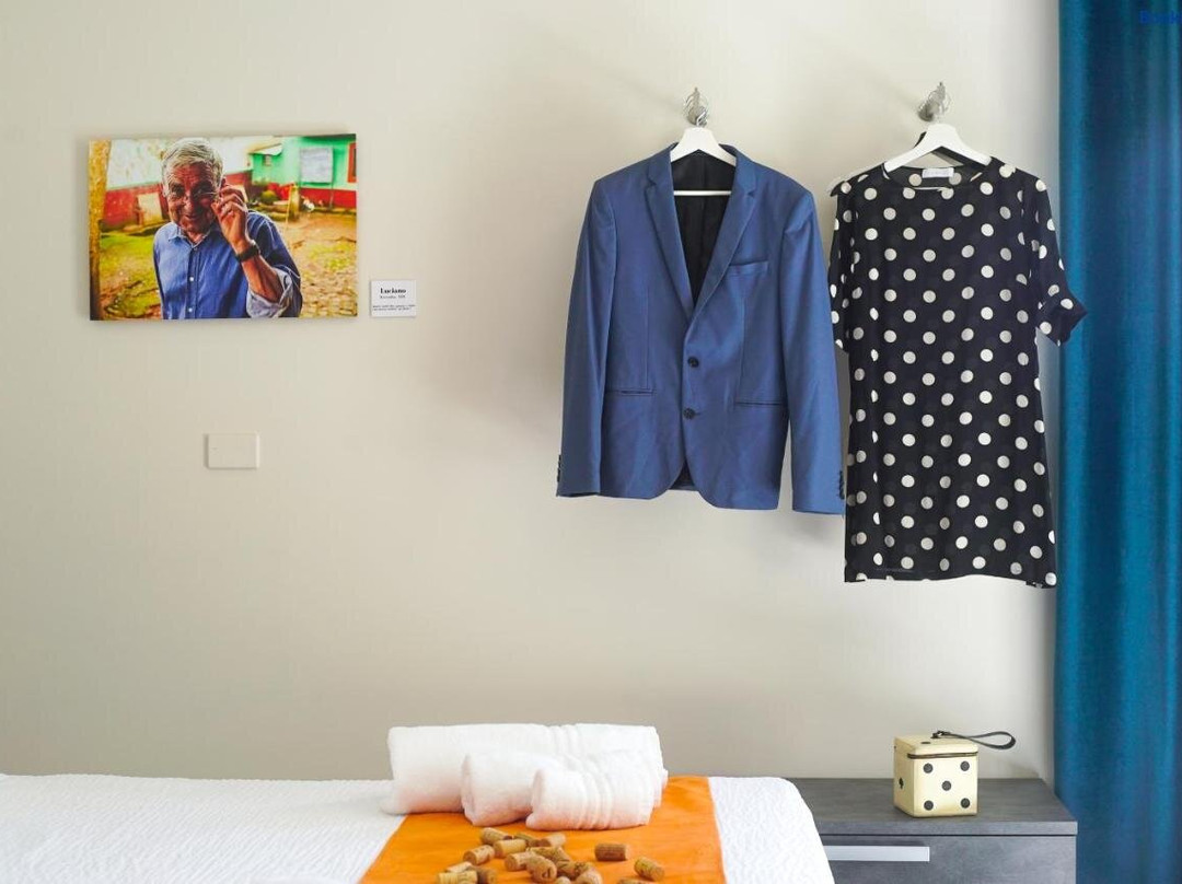 Click Art & Room