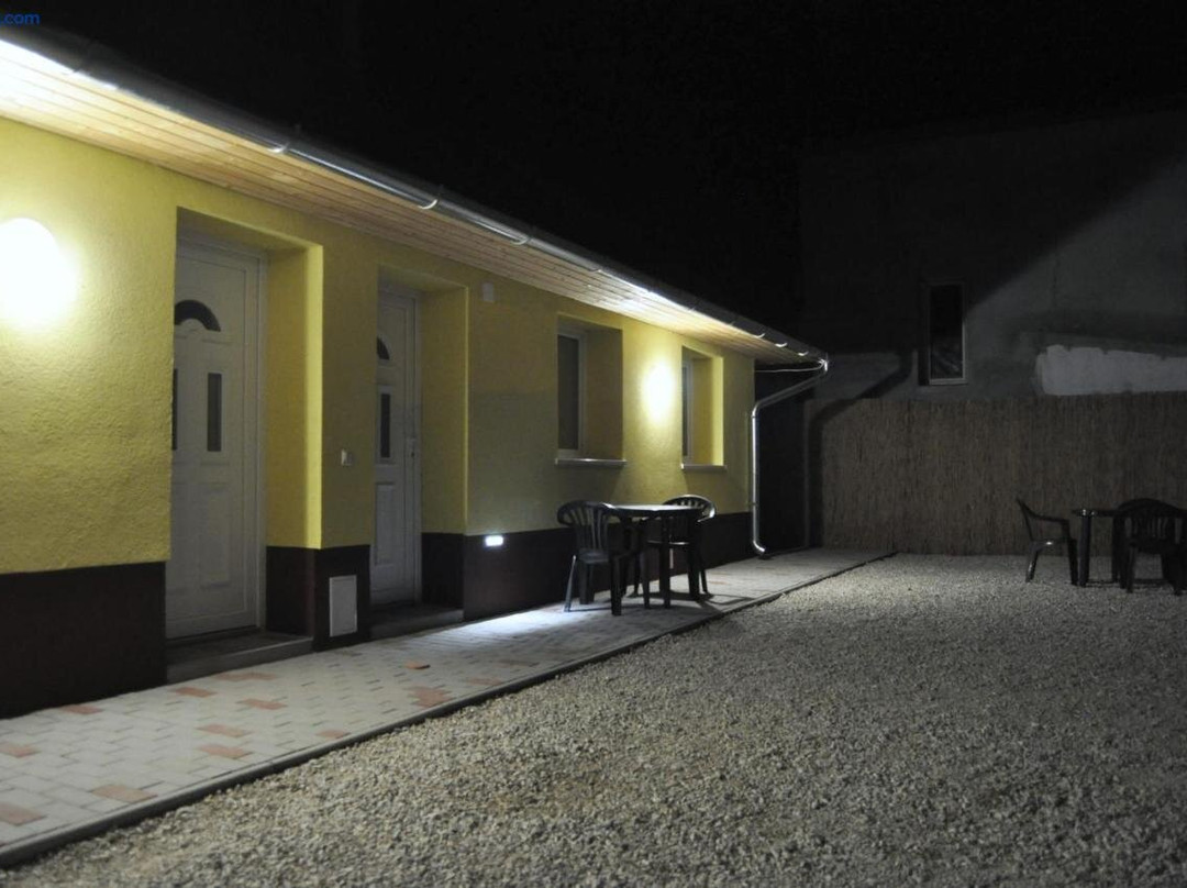 CSONGRADI VENDEGVARO Apartmanok, Szarka haz