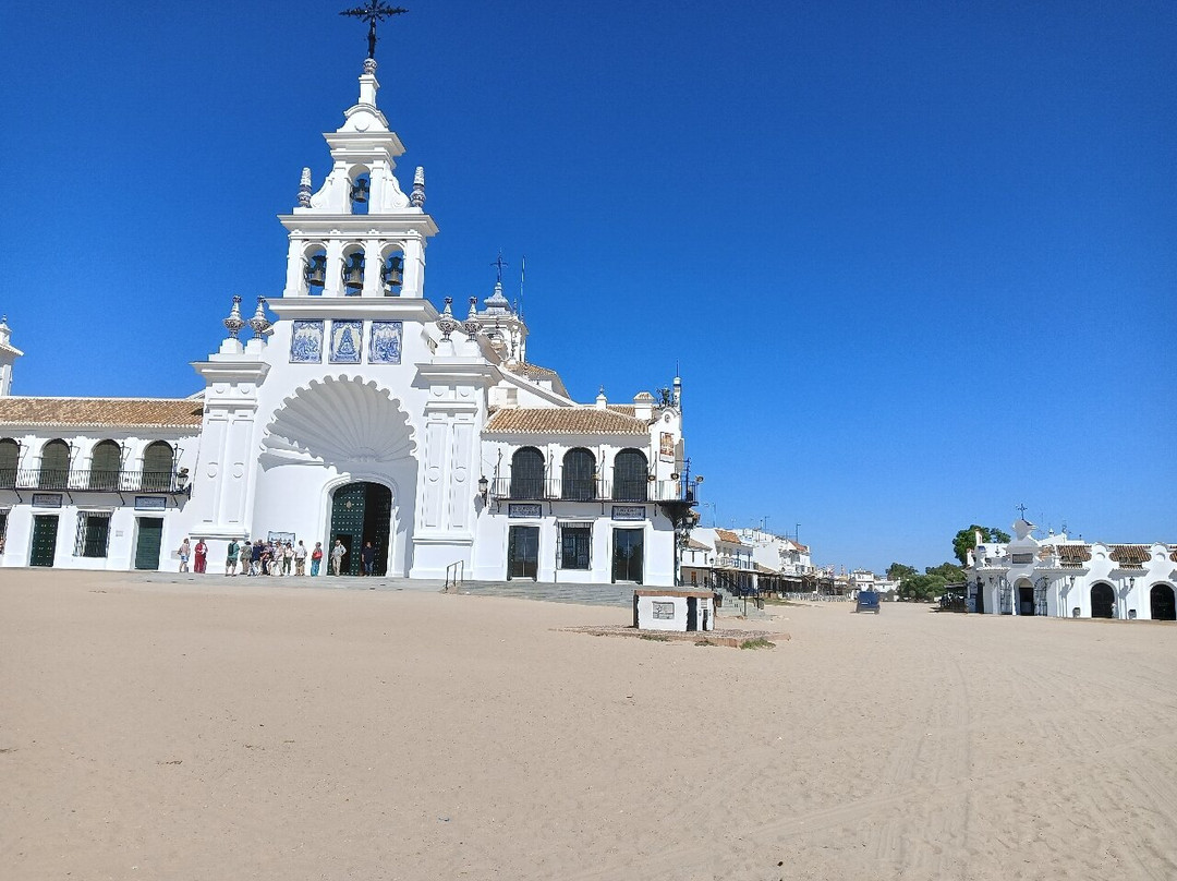 Capilla Votiva Nuestra Senora del Rocio景点图片