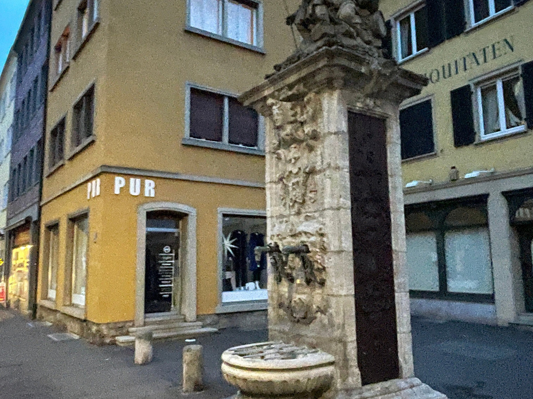 Fischerbrunnen景点图片
