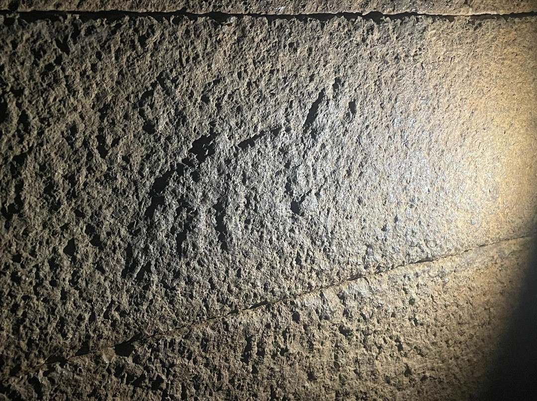 Tombs of Kings Kaleb and Gebre Meskal-Axum必去景点