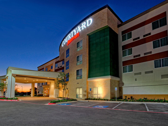 Courtyard by Marriott San Marcos主图