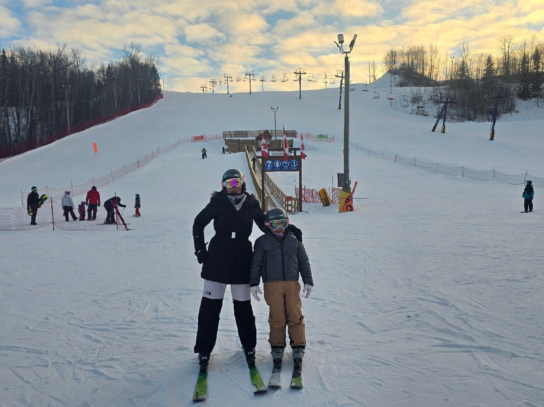 兔子坡滑雪场-埃德蒙顿必去景点