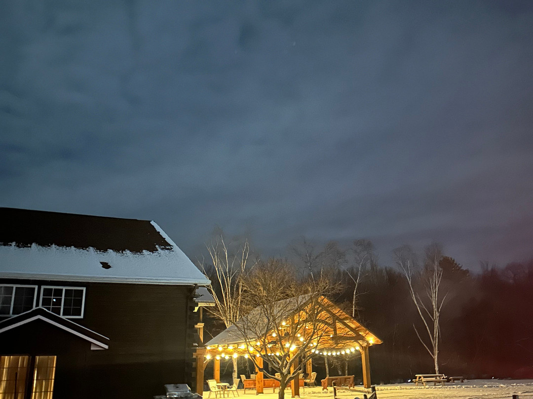 Fox's Lodge at Oak Pointe Bed and Breakfast主图