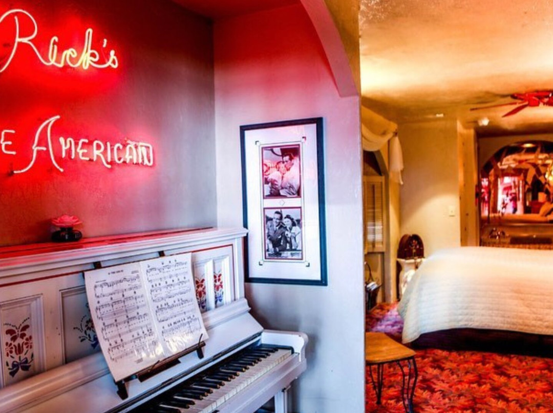 Featherbed Railroad Bed & Breakfast Resort主图