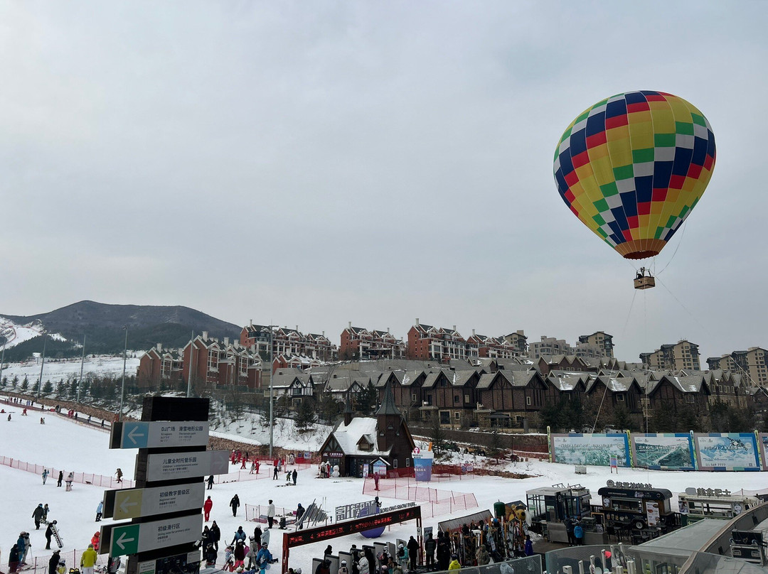 富龙滑雪场-崇礼县必去景点