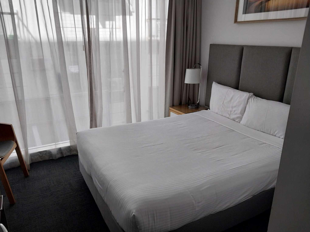 Quest Mounts Bay Road主图