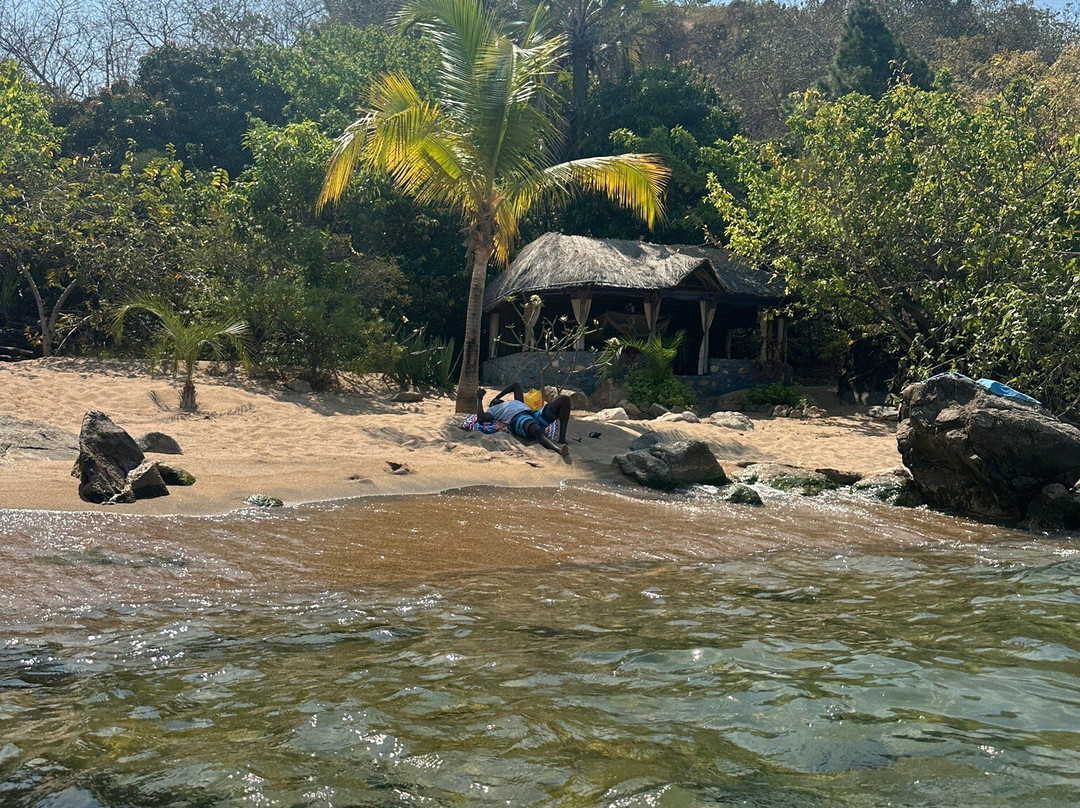 Usisya Beach Eco-Lodge主图