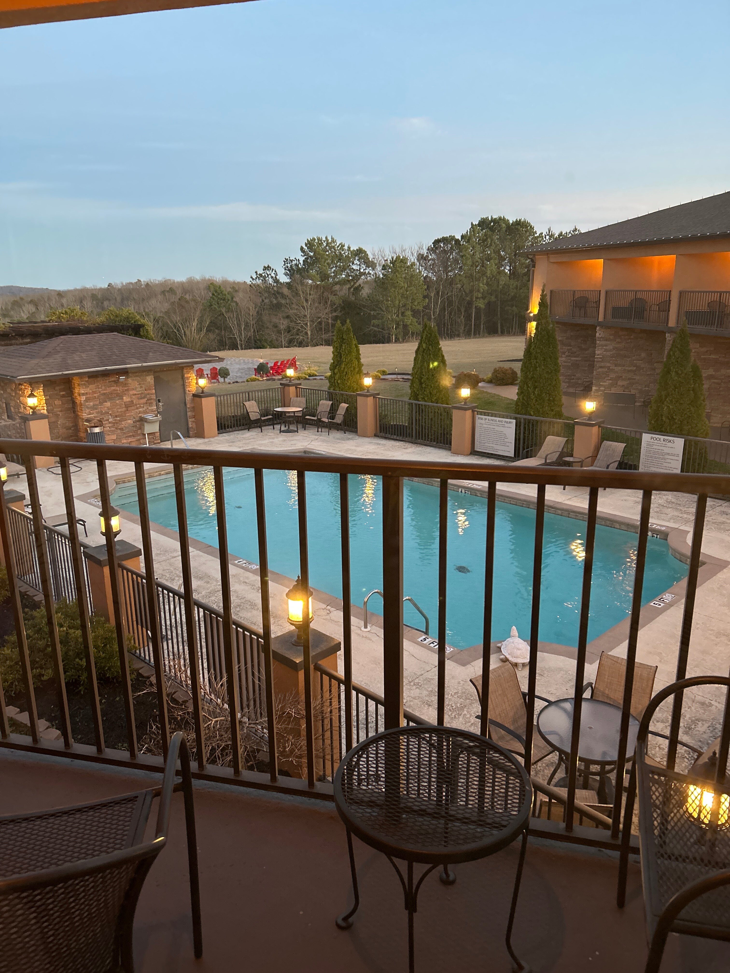 Aiden By Best Western @ Warm Springs Hotel And Event Center-泳池