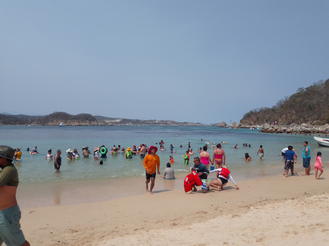 Playa La Entrega景点图片