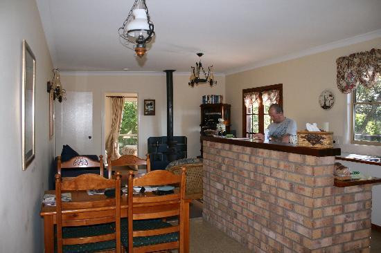 山坡乡村度假村主图