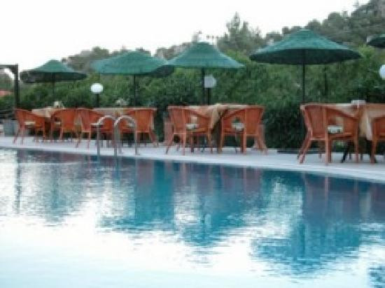 Club Nur Hotel主图