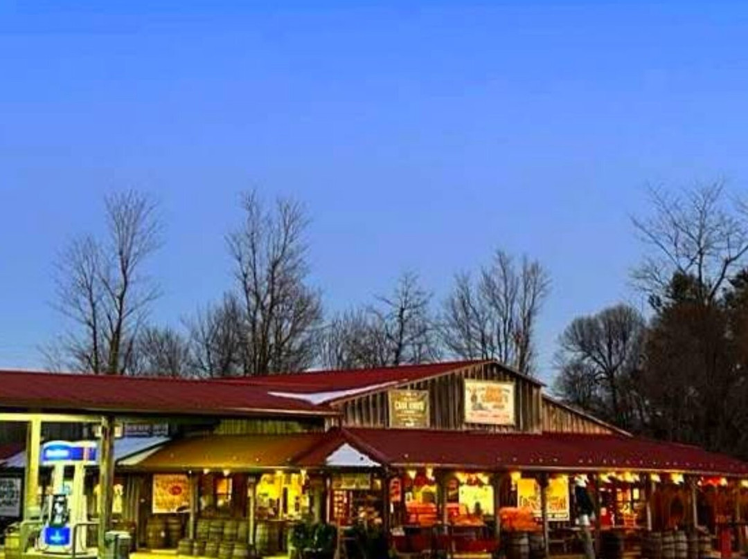 Poor Farmer's Market Country Store景点图片